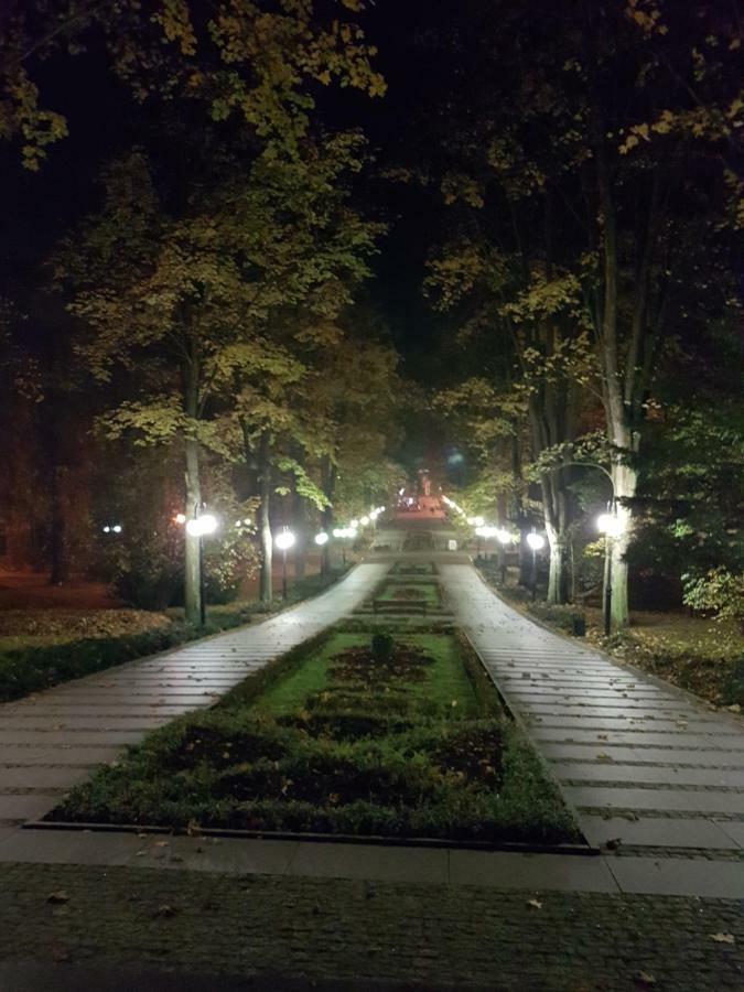 Apartament Z Ogrodem Polanica-Zdrój Buitenkant foto