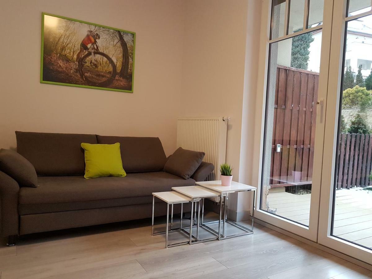 Apartament Z Ogrodem Polanica-Zdrój Buitenkant foto