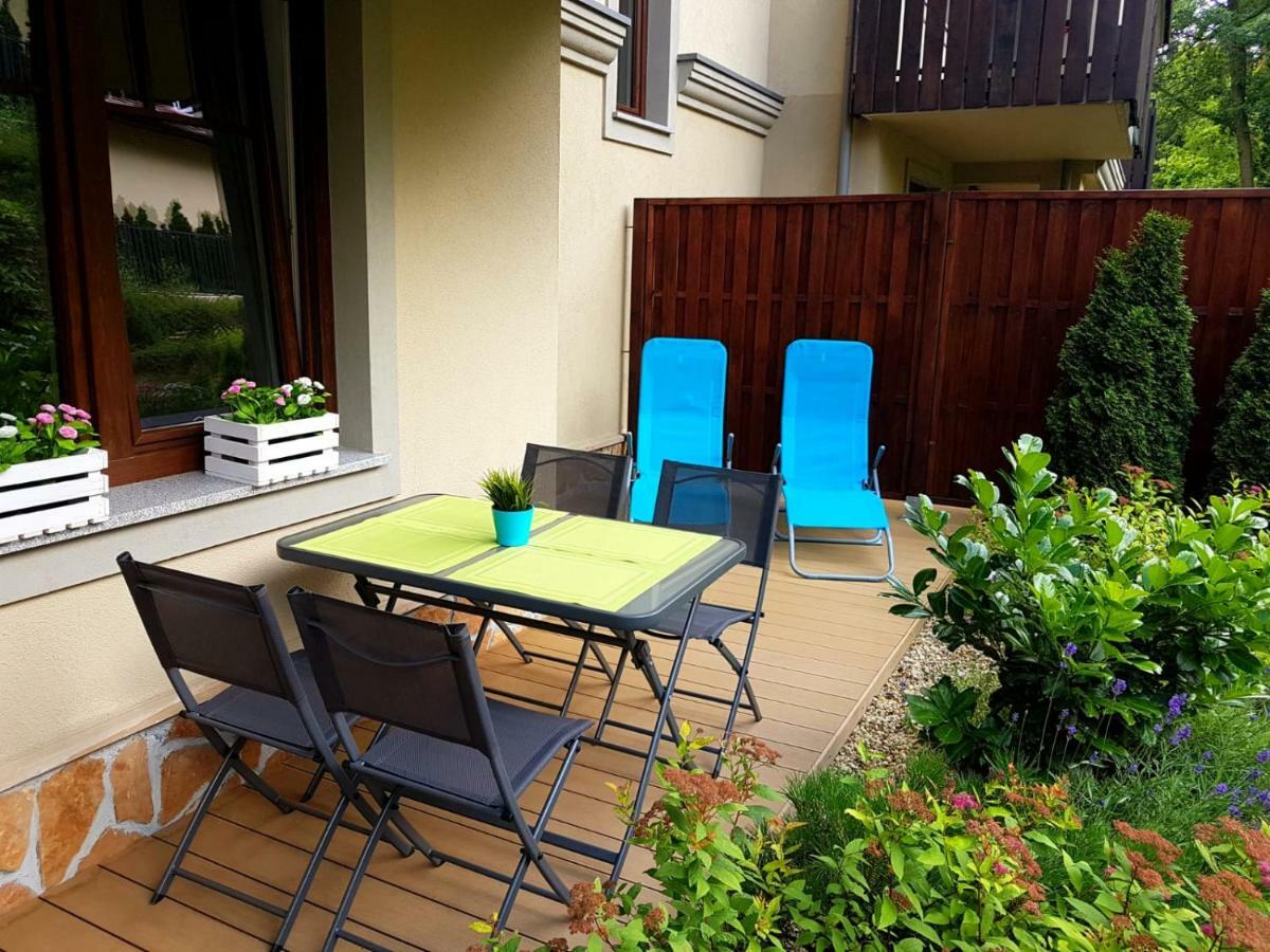 Apartament Z Ogrodem Polanica-Zdrój Buitenkant foto
